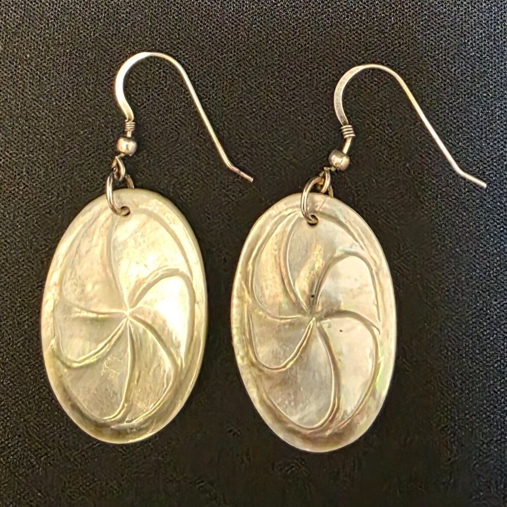 Vintage Abalone dangle flower earrings Plumeria Tropical Hawaiian shell